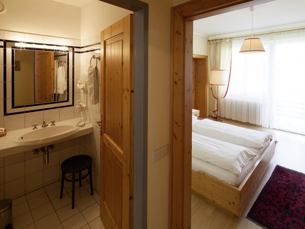 Gasthof Zur Traube Grein Room photo