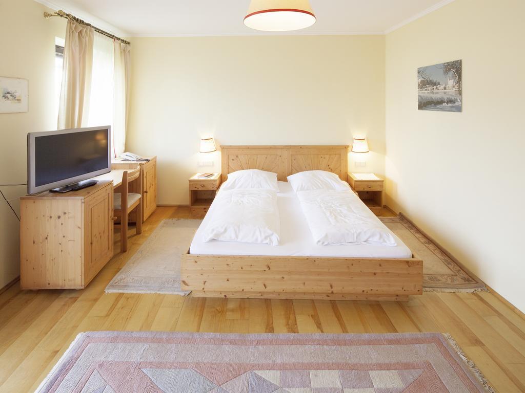 Gasthof Zur Traube Grein Room photo